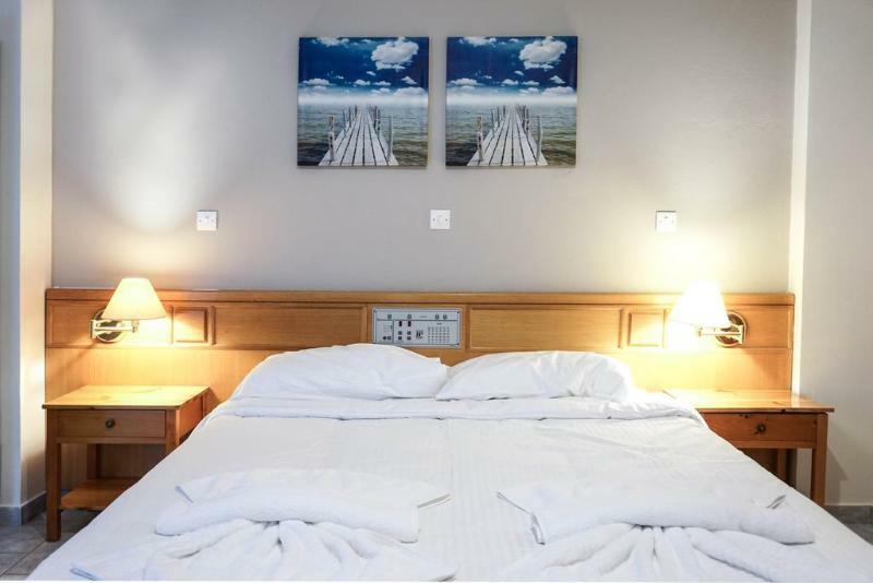 Dioni Hotel Аделианос Кампос Екстериор снимка